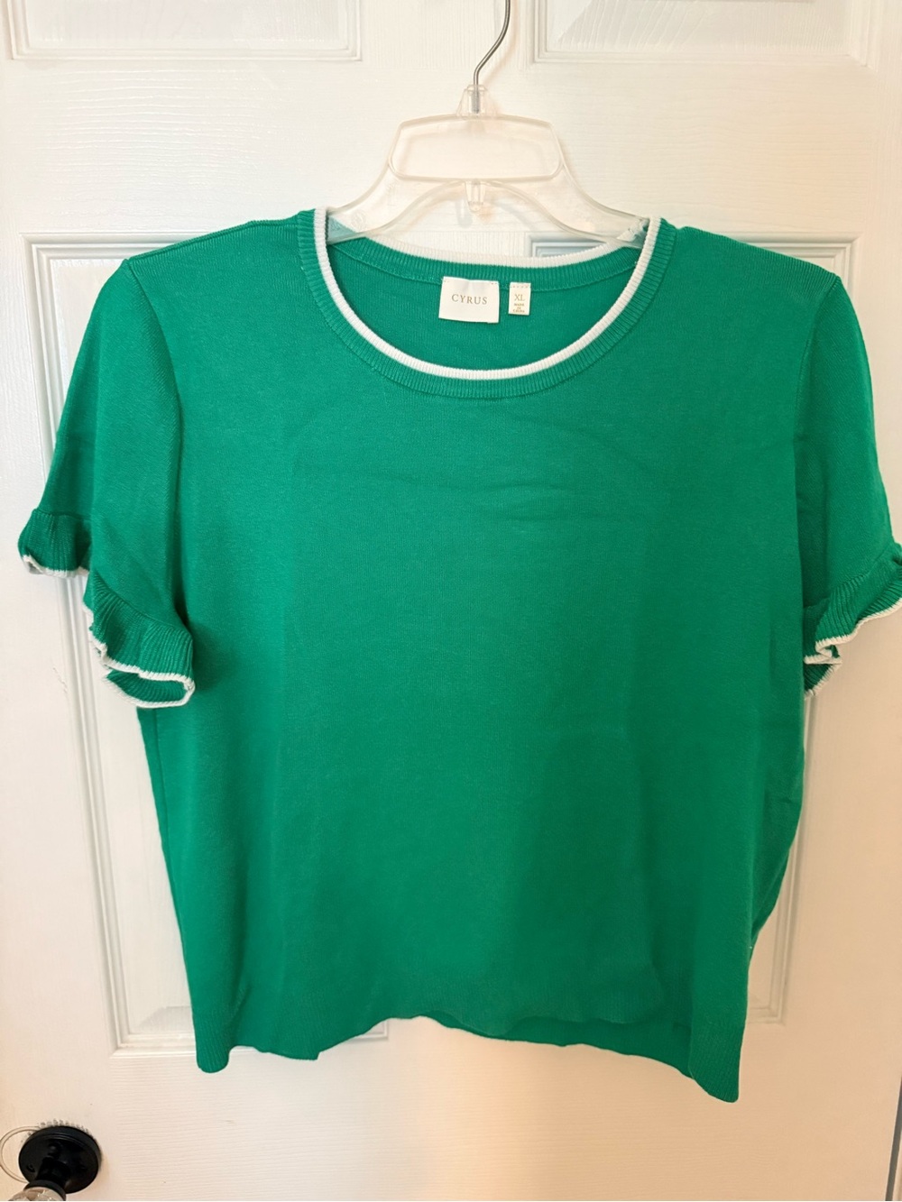 Cyrus Green Short Sleeve Knit Top with White Trim